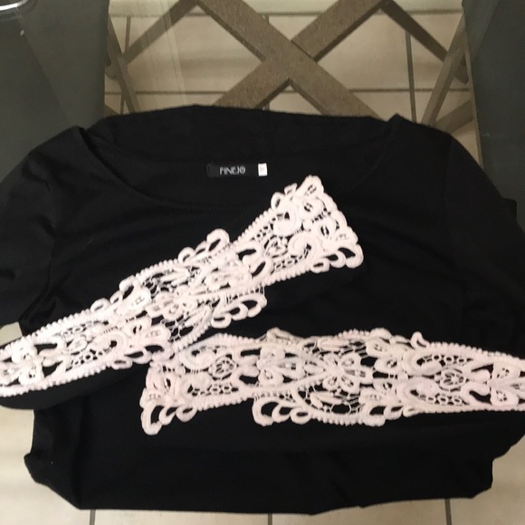 Black Tunic Top - Picture 2 of 2